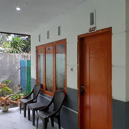 Renny'S Tangkoko Safety Stop Bitung Exterior foto