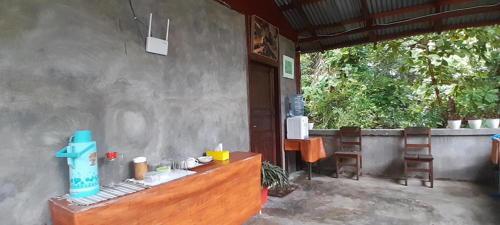 Renny'S Tangkoko Safety Stop Bitung Exterior foto